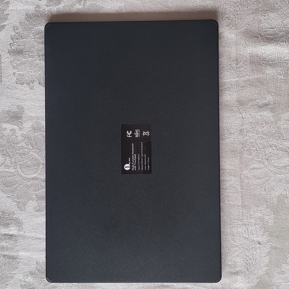 Multifunction Bluetooth Keyboard - Picture 2 of 3